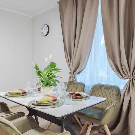 Quiet Garden Apartment Riga Exterior photo